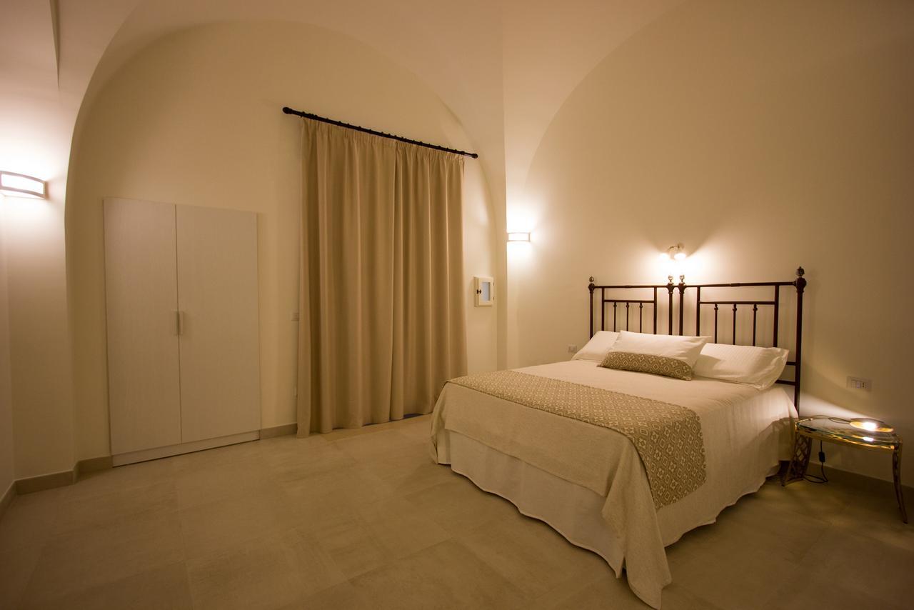 Ai Sottani B&B Deluxe Suite Джоя дел Коле Екстериор снимка