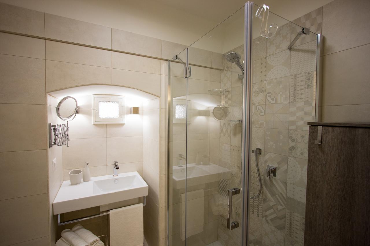 Ai Sottani B&B Deluxe Suite Джоя дел Коле Екстериор снимка
